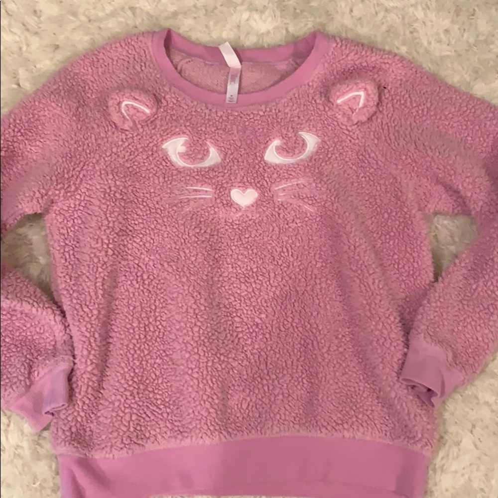 Soft fluffy sweater with cat